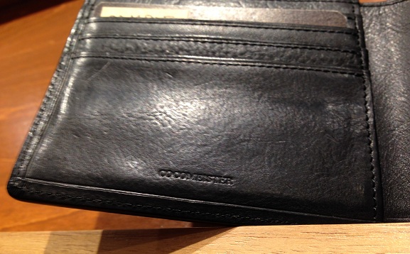 ココマイスターの二つ折り財布、マルティーニ アーバンパースを解説